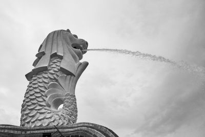 Merlion Statue with Singapore Skyline